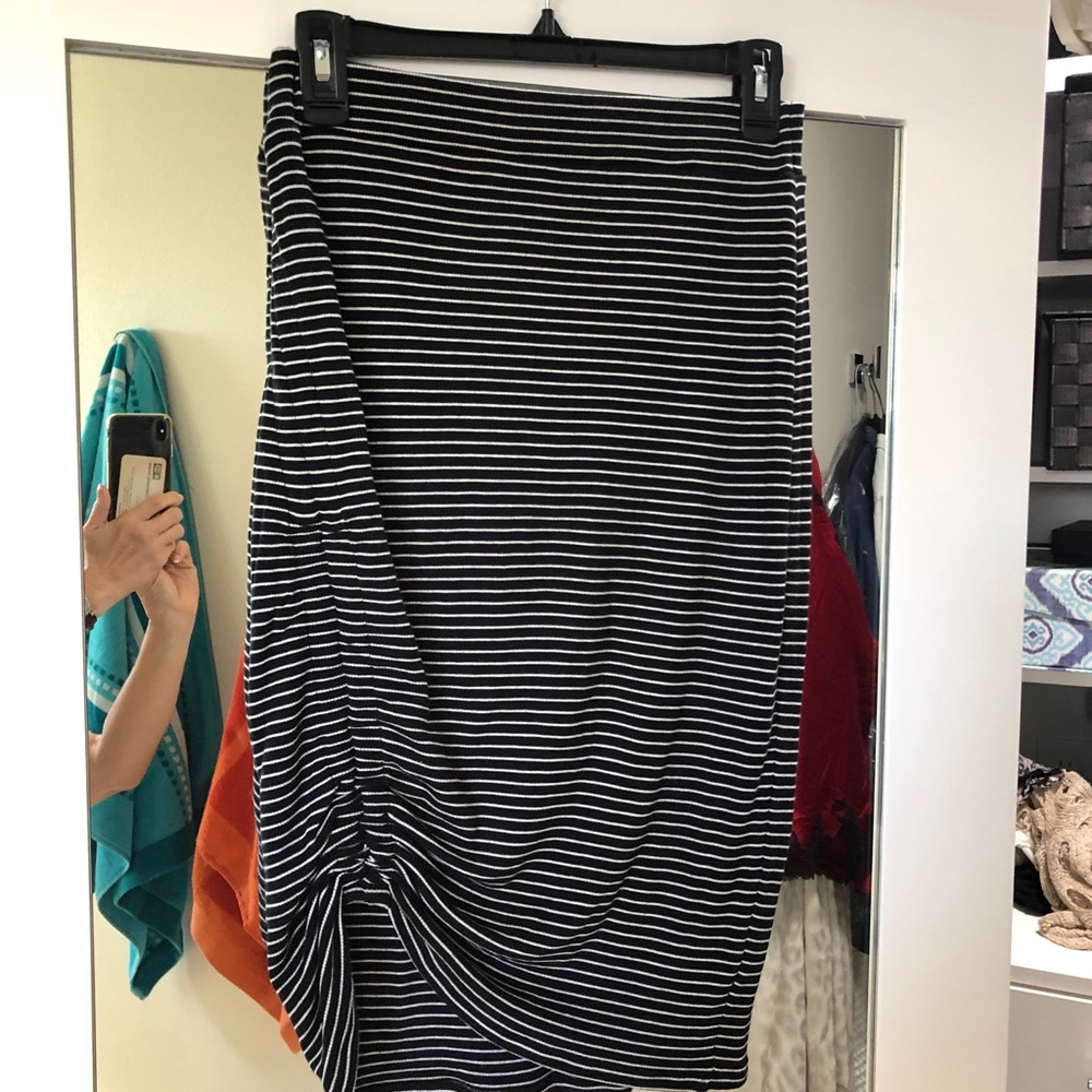 Club Monaco black and white stripe stretch ruched